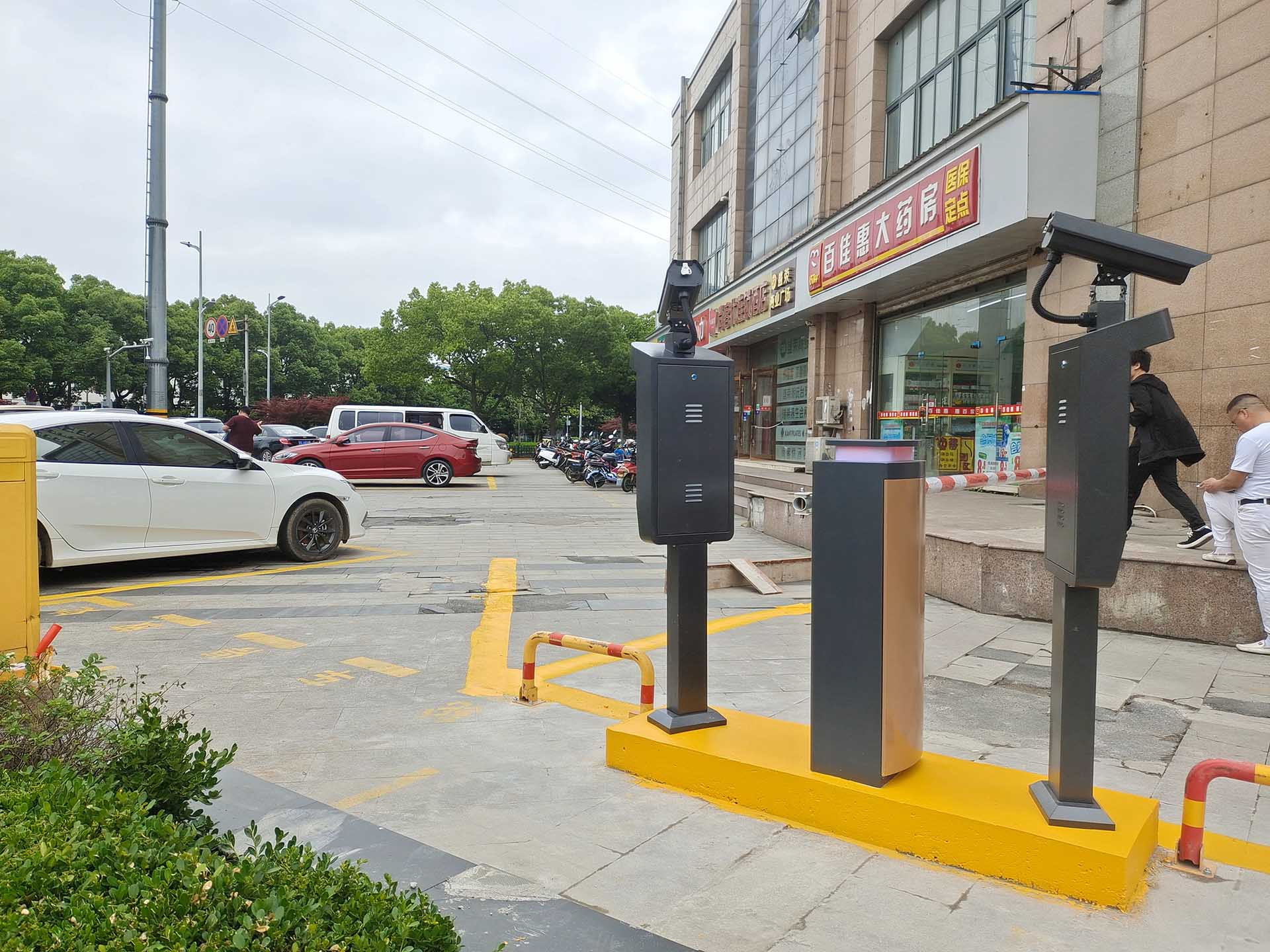 停车场车牌识别系统是怎么自动识别的？